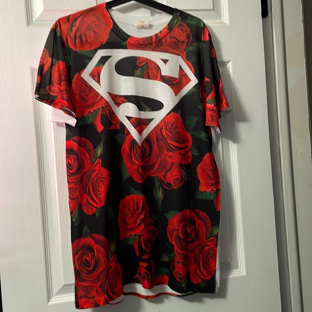 Superman & Roses Tee